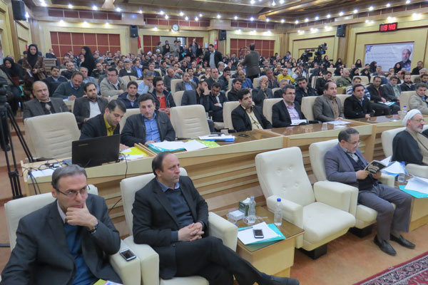 دشت قزوین در راه بیابان