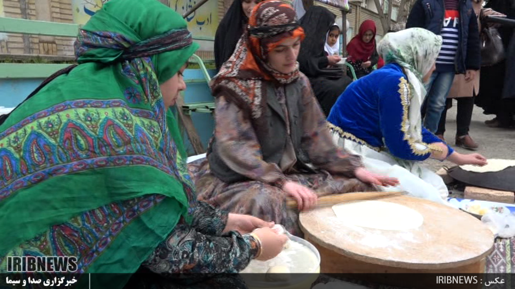 بازارچه کار و فناوری دانش آموزان پارس آباد