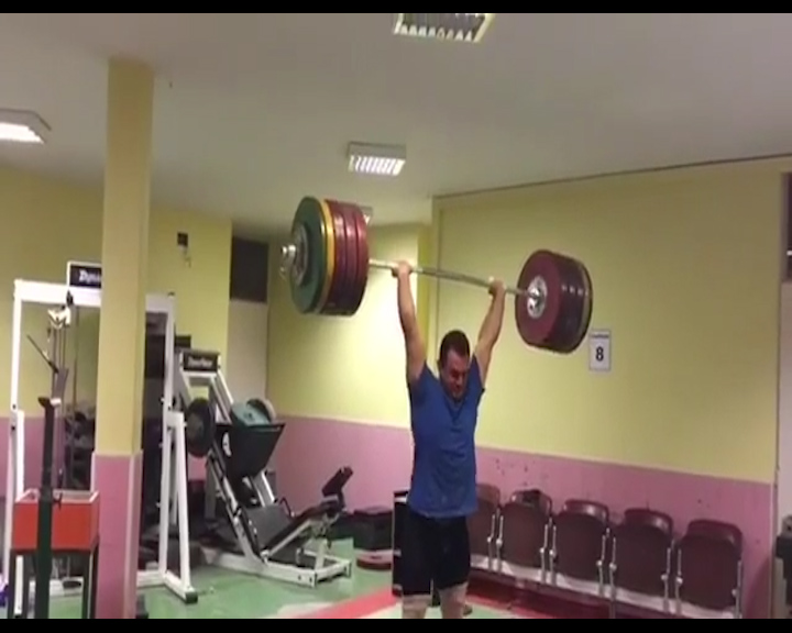 سهراب مرادی در مسابقات جهانی به روی تخته می‌رود