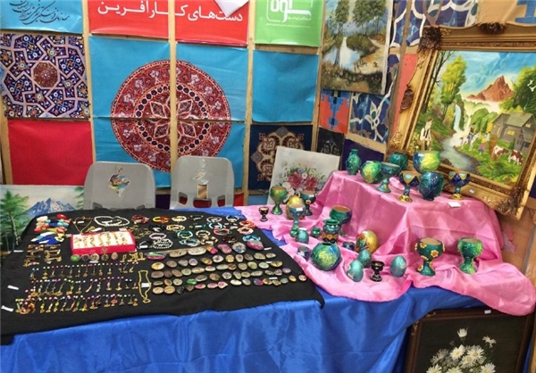 نمایشگاه دستاوردهای زنان سرپرست خانواده در قزوین نمایشگاه دستاوردهای زنان سرپرست خانواده در قزوین