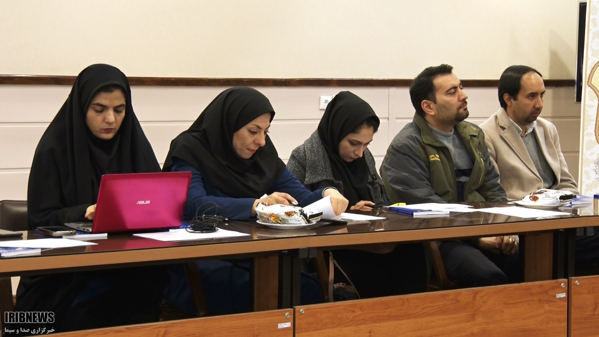 ضرورت معرفی صحیح دستاوردهای انقلاب به مردم