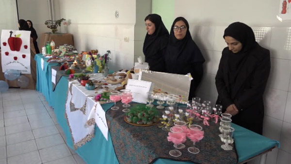 برپایی نمایشگاه توانمندی های دانش آموزان در نمین