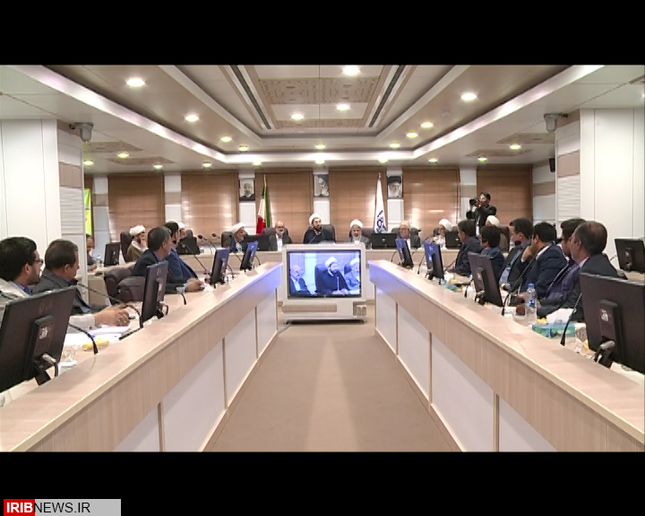 مساله آمریکا با ایران بر سر مساله هویتی بین دو ایدئولوژی است مساله آمریکا با ایران بر سر مساله هویتی بین دو ایدئولوژی است