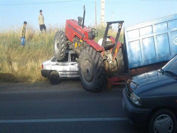 ۷ مصدوم درحادثه رانندگی جاده بیضا