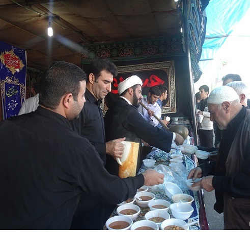 پذیرای موکب مردمی نجف آباد از زائران کربلا