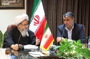 استاندار با اختیار تام توسعه ای استان را دنبال کند