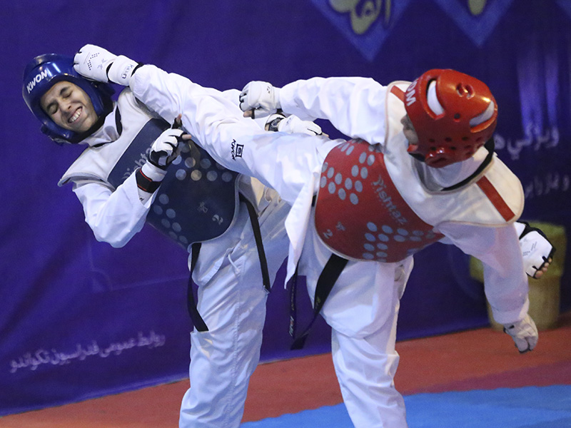 انتخاب داور اصفهانی به عنوان بهترین داور انتخاب داور اصفهانی به عنوان بهترین داور