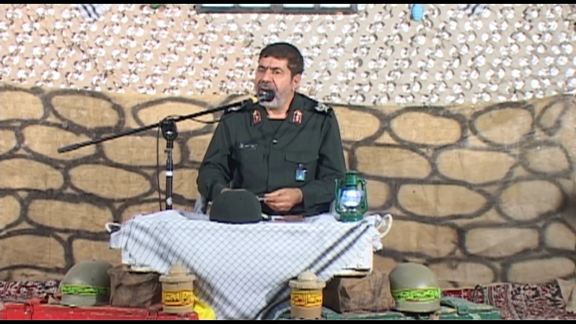 برگزاری یادواره 54 شهید سرافراز شهر بادرود برگزاری یادواره 54 شهید سرافراز شهر بادرود