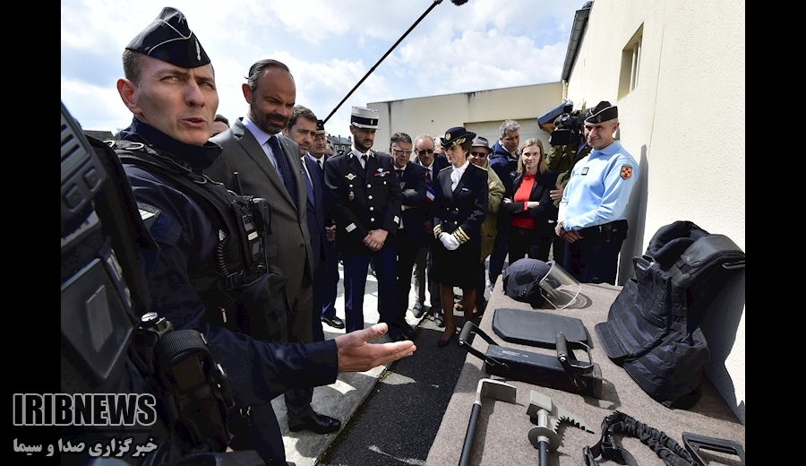 از ديدار مرکل با دانشجويان بورکينافاسو تا ملاقات مقامات کويت و کره جنوبي