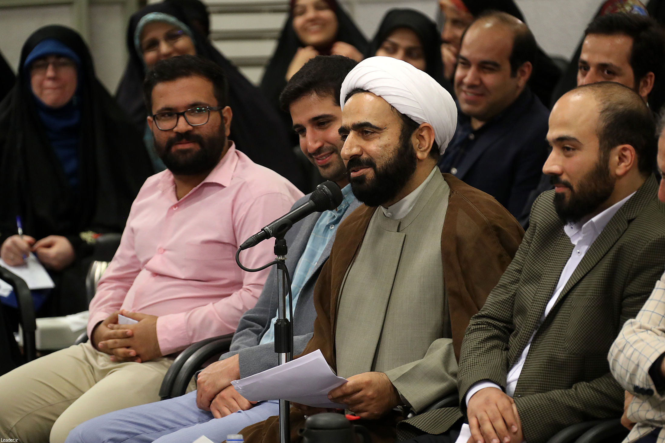 شعرخوانی شعرا در محضر رهبر معظم انقلاب (۱)