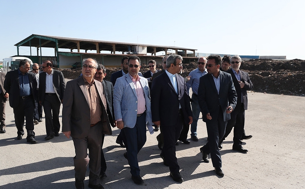 تاکید مدیرعامل سازمان منطقه آزاد کیش بر حذف پلاستیک وتفکیک زبالهها تاکید مدیرعامل سازمان منطقه آزاد کیش بر حذف پلاستیک وتفکیک زبالهها