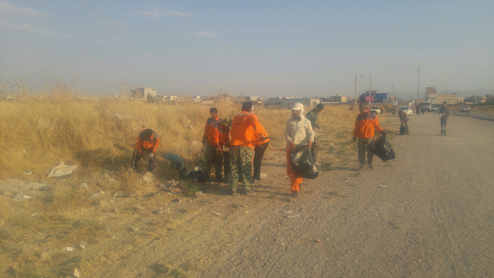 جمع آوری زباله ورودی های شهر دهدشت