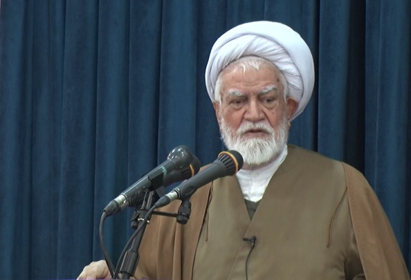 امام جمعه بندرعباس؛ رفتار شجاعانه رهبری مبنای قرآنی دارد
