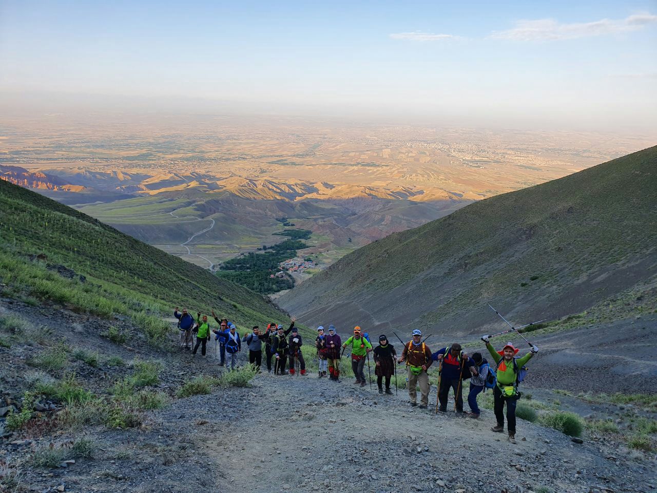 صعود کوهنوردان فریمانی به قلل برفریز و کان مس نیشابور