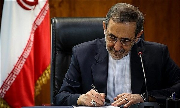 ولایتی درگذشت آیت الله محسنی را  تسلیت گفت