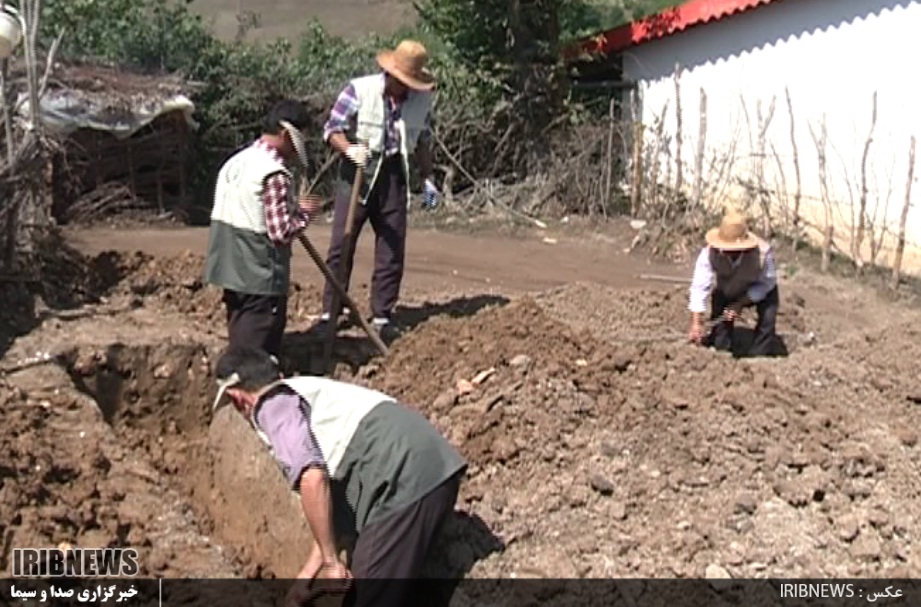 یک کوه جوانمردی، پشت خاکریزهای سازندگی