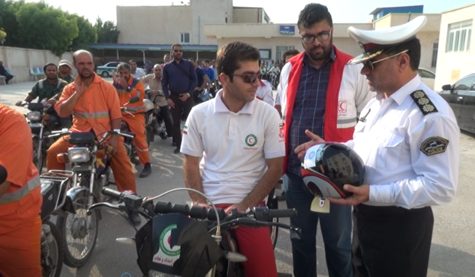 رزمایش موتورسیکلت سواران قانونمند در بوشهر