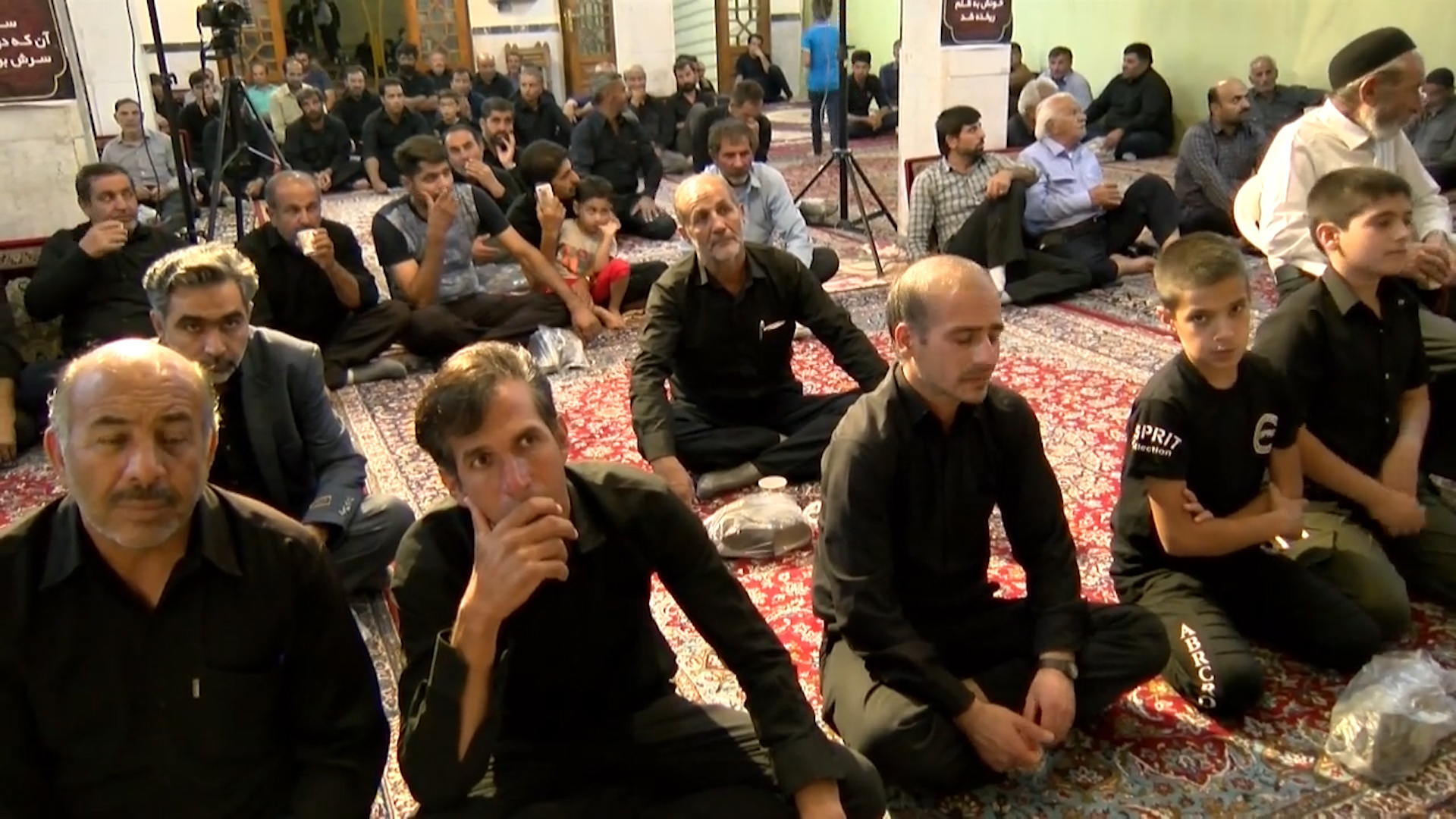 یادواره اولین شهید طلبه و دانشجوی استان و شهدای روستای طاد یادواره اولین شهید طلبه و دانشجوی استان و شهدای روستای طاد