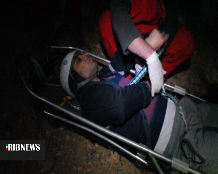 نجات جان کوهنورد 30 ساله در ارتفاعات نجات جان کوهنورد 30 ساله در ارتفاعات