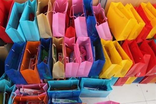 توزیع 900بسته‌ بهداشتی و حفاظتی بین بیماران خاص و صعب العلاج سبزوار