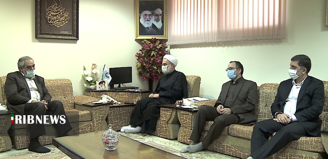 تأکید بر خدمت صادقانه به مردم تأکید بر خدمت صادقانه به مردم