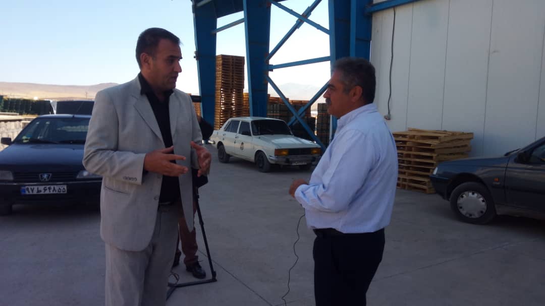 برچسب خارجی بر دسترنج باغدار ایرانی