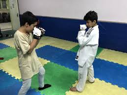 ضروریترین مهارتهای زندگی که در مدرسه یاد نمیگیرید ضروریترین مهارتهای زندگی که در مدرسه یاد نمیگیرید