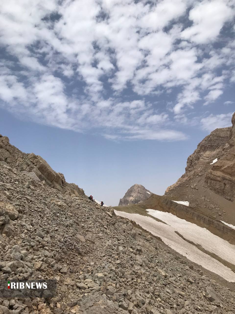 صعود به قله قاش مستان، بلندترین قله دنا صعود به قله قاش مستان، بلندترین قله دنا