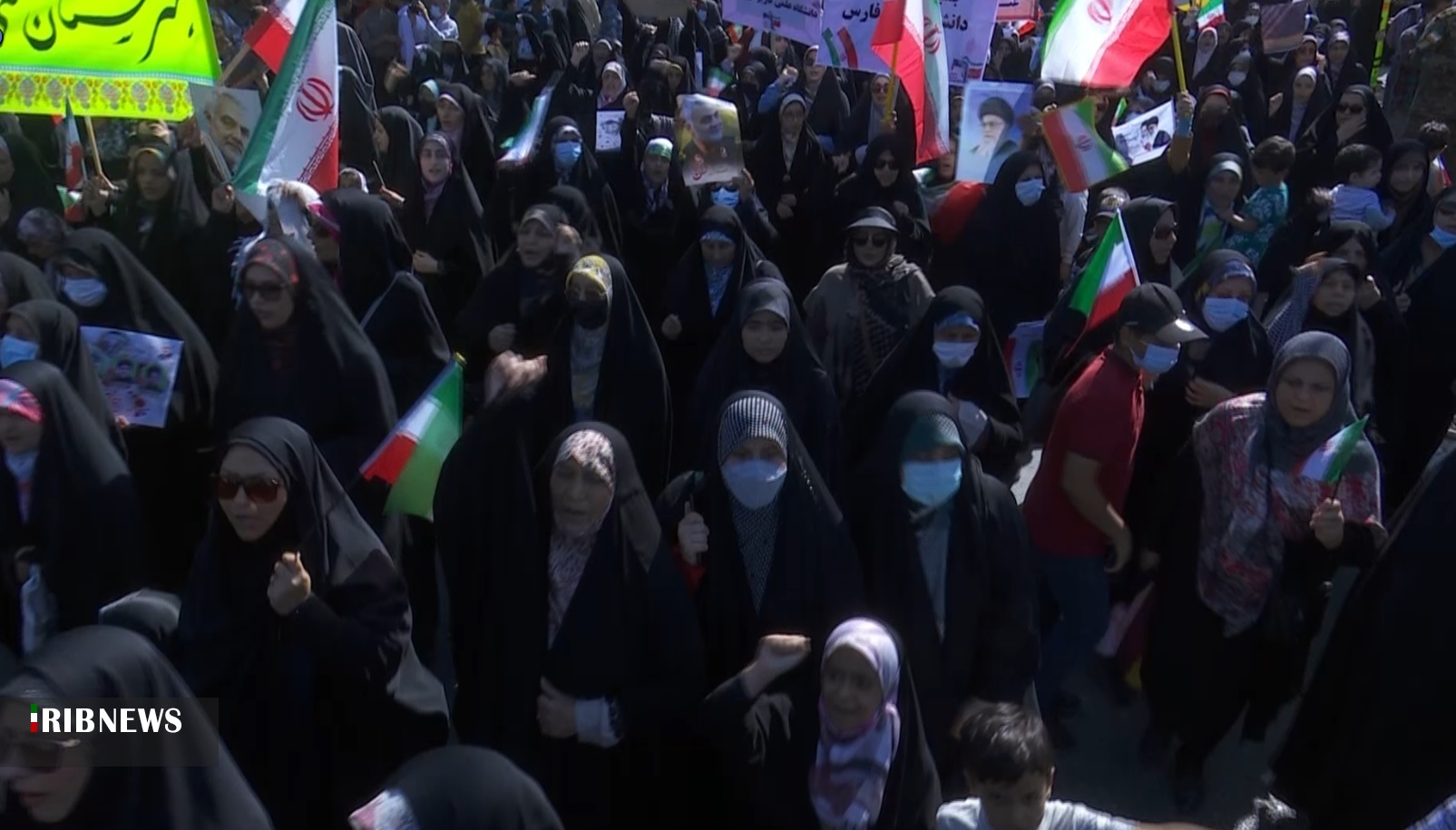 جلوه‌ای از حضور مردم بوشهر در راهپیمایی ۱۳ آبان