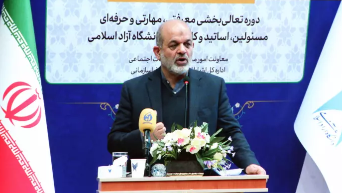 دانشگاهها باید سهم بزرگی در صحنه انتخابات داشته باشند دانشگاهها باید سهم بزرگی در صحنه انتخابات داشته باشند