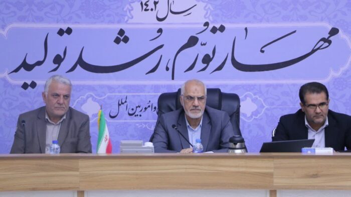 تاکید بر مقابله با شبکههای اصلی قاچاق و توزیع مواد مخدر در خوزستان تاکید بر مقابله با شبکههای اصلی قاچاق و توزیع مواد مخدر در خوزستان