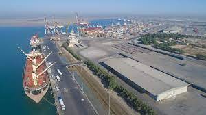 ۶ کشتی نهاده دامی در انتظار تخلیه در بندر امام خمینی ۶ کشتی نهاده دامی در انتظار تخلیه در بندر امام خمینی