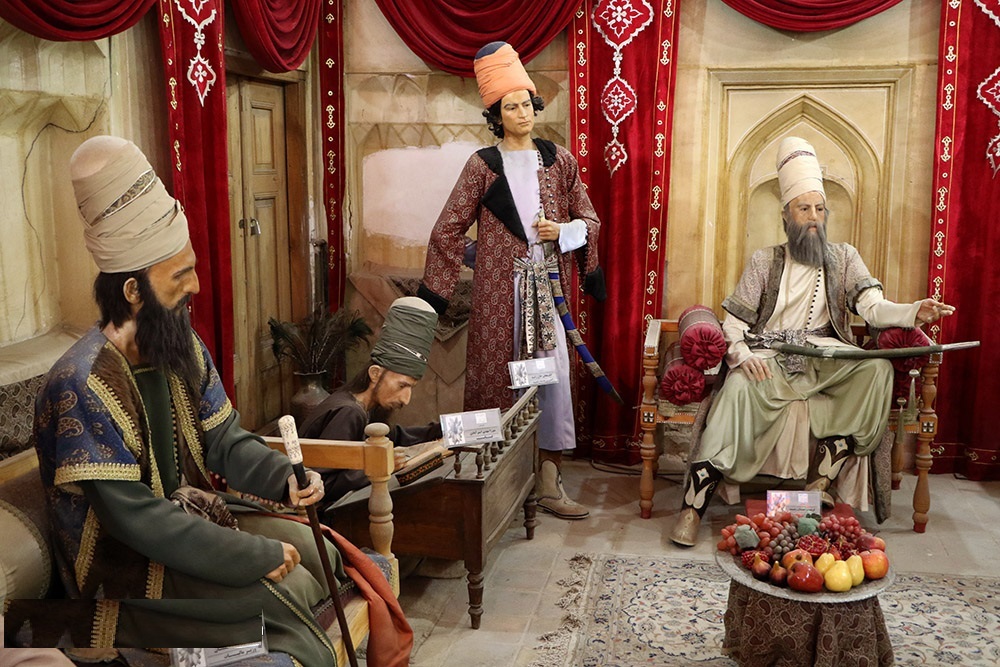 پادشاه مقتدری که خودش را وکیل الرعایا می‌نامید