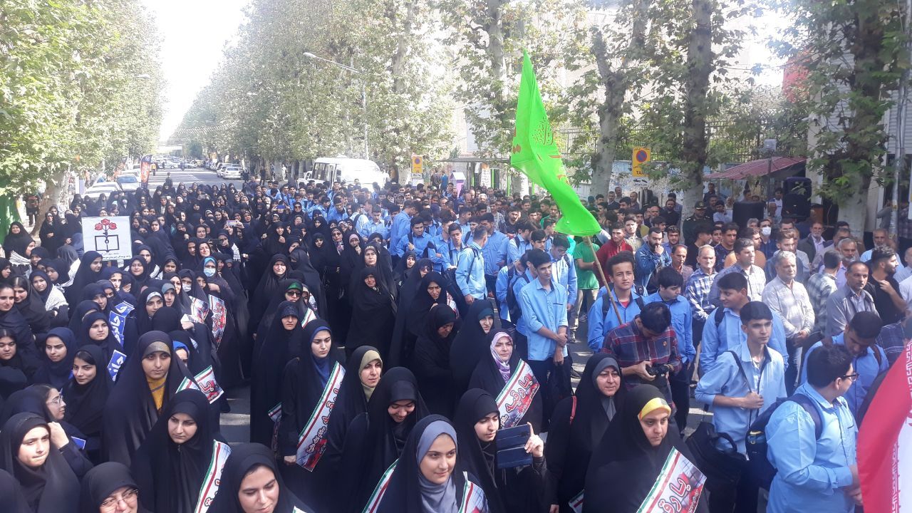 برگزاری همایش جوانان نقش آفرین در گام دوم انقلاب در مناطق مختلف گیلان