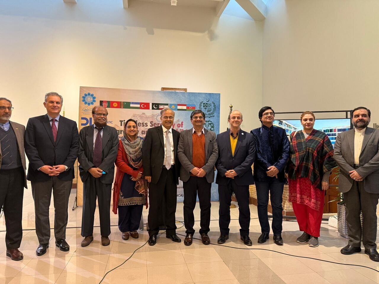 برگزاری نمایشگاه خوشنویسی در اسلام آباد با مشارکت ایران برگزاری نمایشگاه خوشنویسی در اسلام آباد با مشارکت ایران