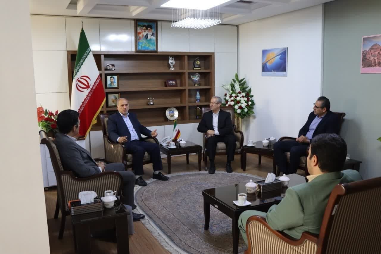 توسعه همکاریهای موسسات آموزش عالی با فرمانداری ارومیه توسعه همکاریهای موسسات آموزش عالی با فرمانداری ارومیه