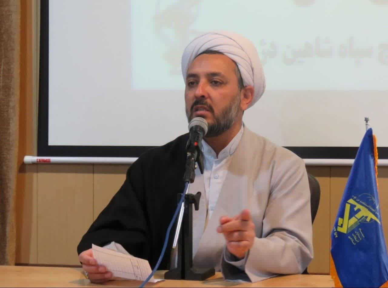 آزادی خرمشهر فتح الفتوح انقلاب اسلامی است آزادی خرمشهر فتح الفتوح انقلاب اسلامی است