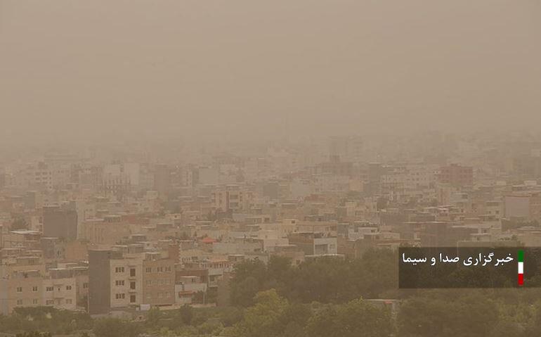 شاخص کیفی هوا در شرق کشور به ۵۰۰ واحد رسید شاخص کیفی هوا در شرق کشور به ۵۰۰ واحد رسید