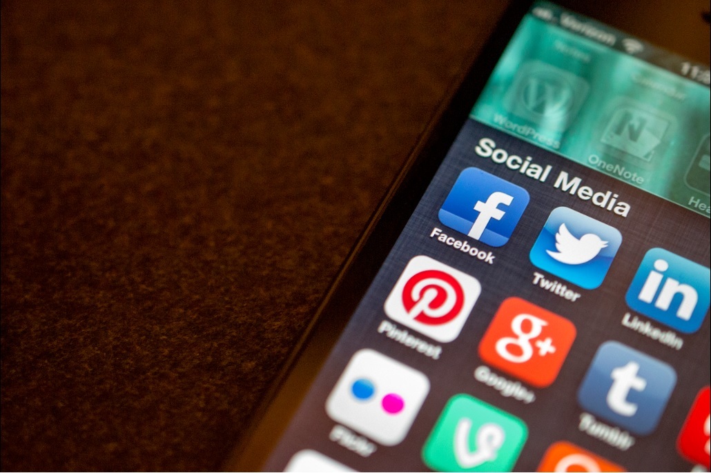 دولت آمریکا با شبکههای اجتماعی، قرارداد مبارزه با موادمخدر امضا کرد دولت آمریکا با شبکههای اجتماعی، قرارداد مبارزه با موادمخدر امضا کرد