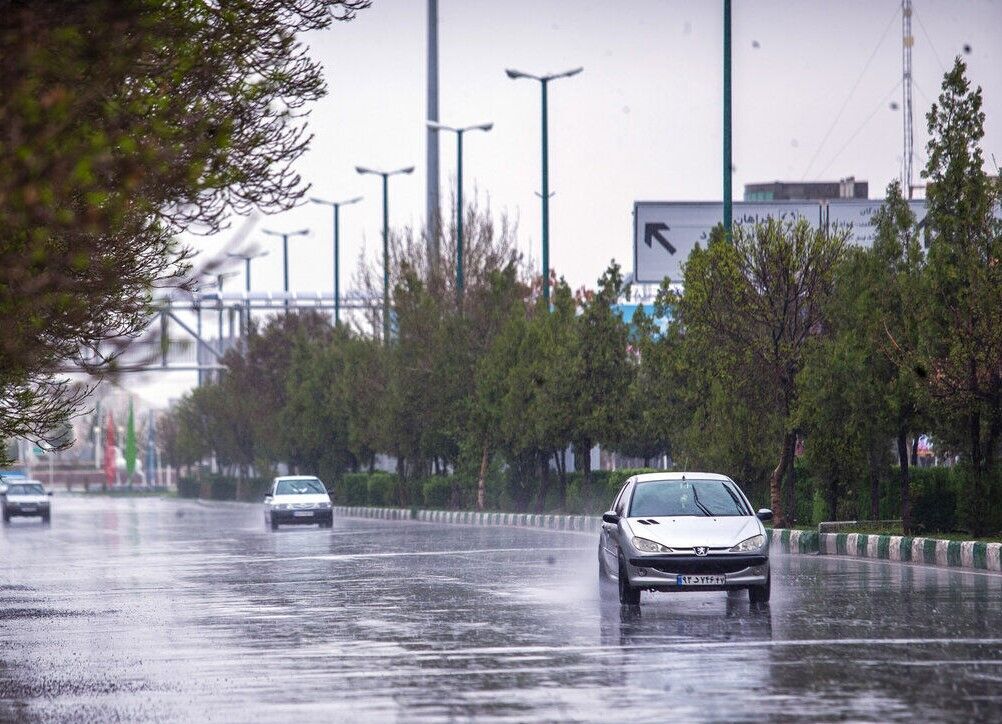 آغازبارش‌های رگباری باران همراه با رعدوبرق در مشهد