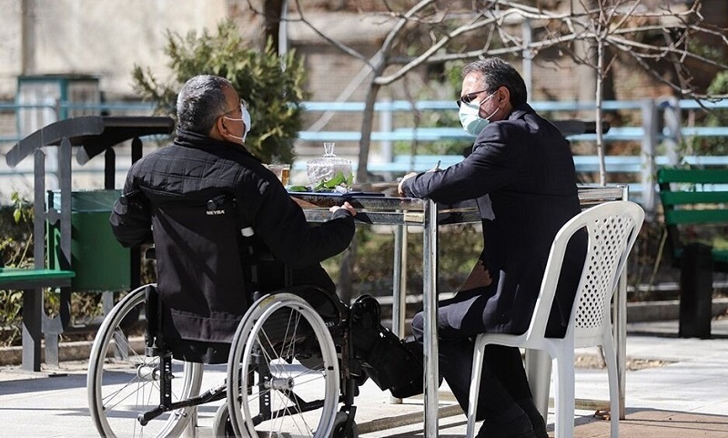 جانبازان و آزادگان معسر فاقد درآمد کمک معیشتی دریافت می‌کنند