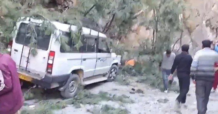 شش کشته براثر طوفان در هند