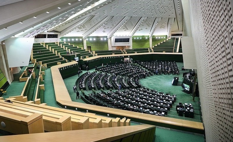 تذکر در صحن علنی مجلس نسبت به اهمال کاری در برخی مسائل کلان تذکر در صحن علنی مجلس نسبت به اهمال کاری در برخی مسائل کلان