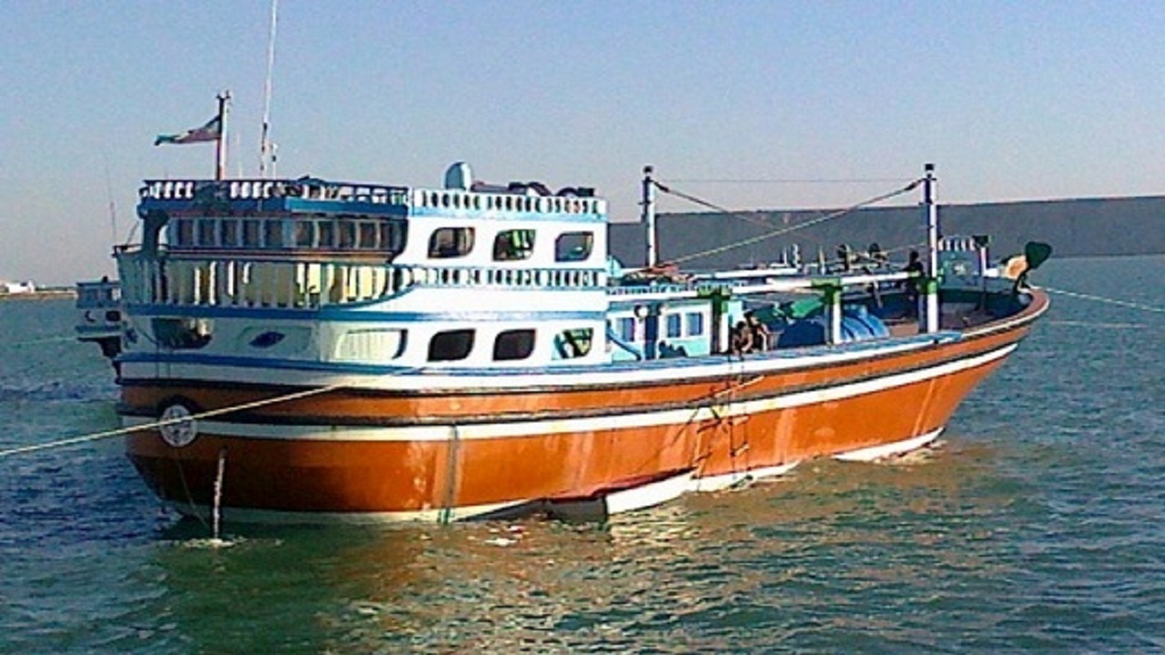 تامین سوخت‌رسانی شناور‌های صیادی خوزستان