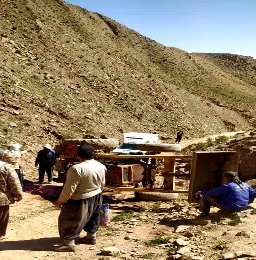 واژگونی تراکتور روی دفتر زندگی راننده واژگونی تراکتور روی دفتر زندگی راننده