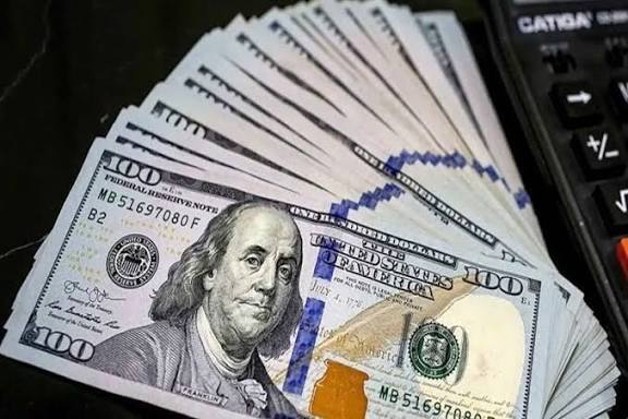 کاهش نرخ ارز ادامه دارد***