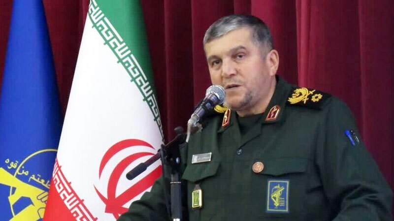 گروه‌های جهادی باید مرجع حل مشکلات مردم شوند