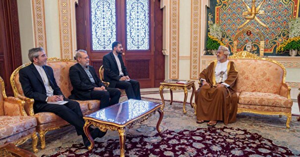 دیدار علی لاریجانی با سلطان عمان