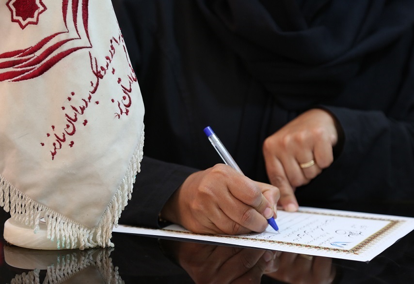 مشارکت بانوی یزدی در آزادی دو زندانی مشارکت بانوی یزدی در آزادی دو زندانی