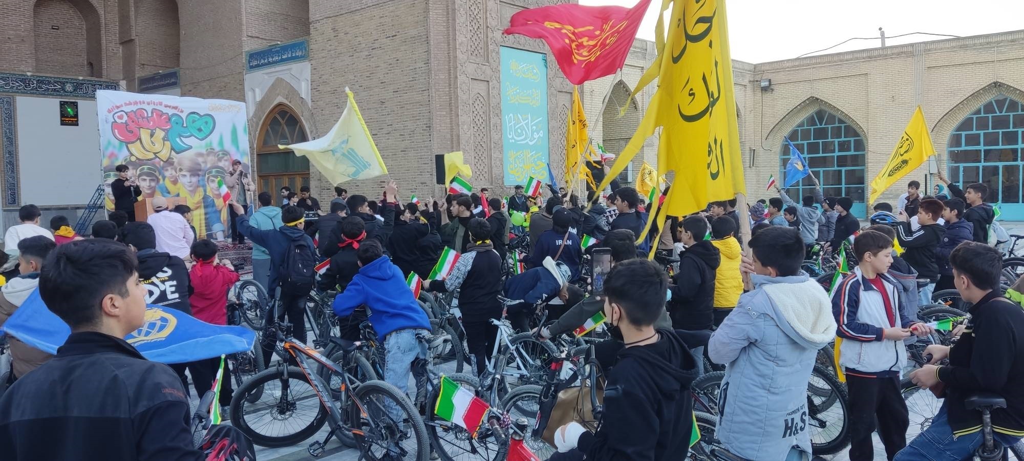 برگزاری همایش «هم‌رکاب عاشقی» با حضور ۳۰۰ دانش‌آموز نیشابوری